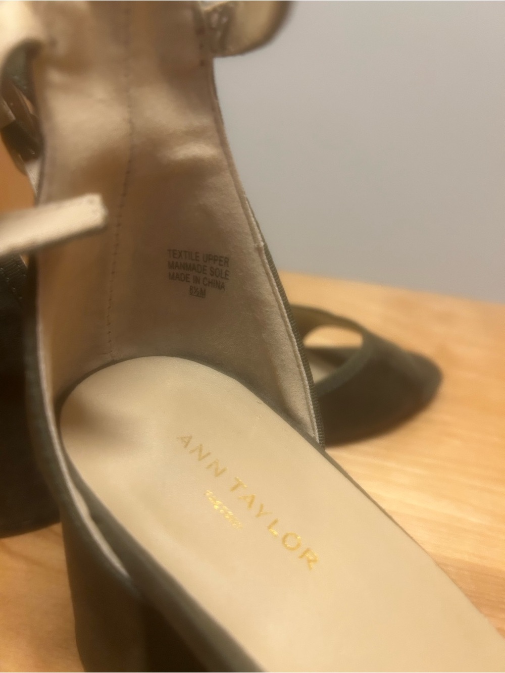 Ann Taylor Outlet Olive Green Ankle-Strap Block Heel Sandals - Picture 2 of 7